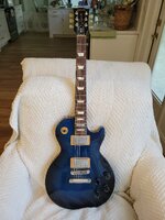 Belle chair 2015 Les Paul Studio blueburst Midnight Manhattan full.jpg