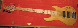 G & L 5 string Bass 002.JPG