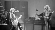 Jimmy Page Rig Live.jpg