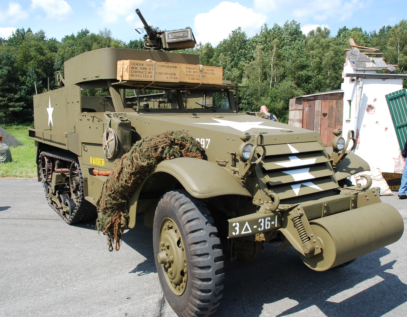 M3_half_track_9-08-2008_14-47-56.JPG