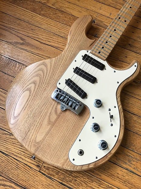 The was the closest model in the acclaimed T-Series to a Strat, with three Super Ferrite single coils and a five way selector switch. It was only offered T 26, Rare Birds, Guitar Design, Music Covers, Saddles, Singing Tips, The Voice, Bridge, Scale