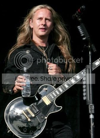jerry_cantrell_001_zps96ca6931.jpg