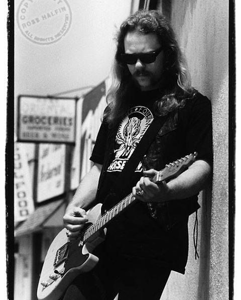 c0496f415142d6174dfbd26b2eb44343--james-hetfield-metallica.jpg