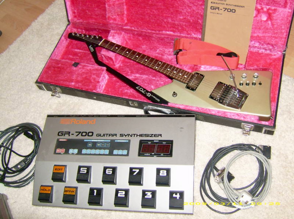 roland-g-707-1988884.png