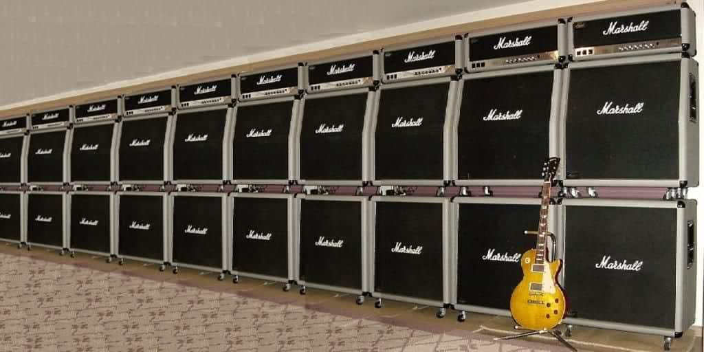 wall-of-amps.jpg