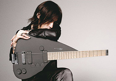 sugizo-tesla.jpg