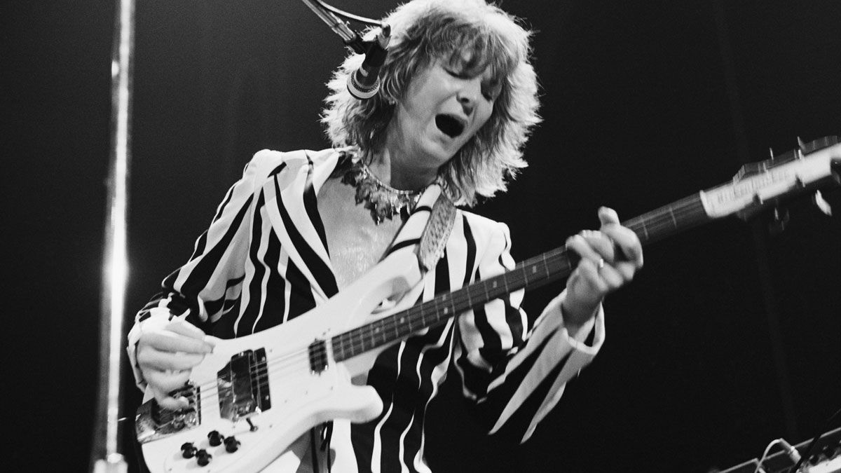 www.bassplayer.com