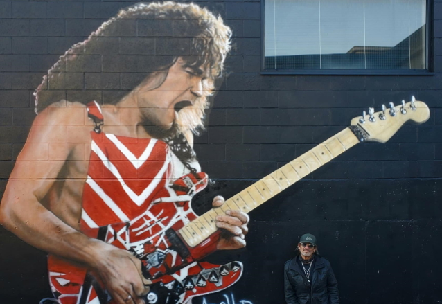 Canadian Artist Paints EDDIE VAN HALEN Memorial Mural
